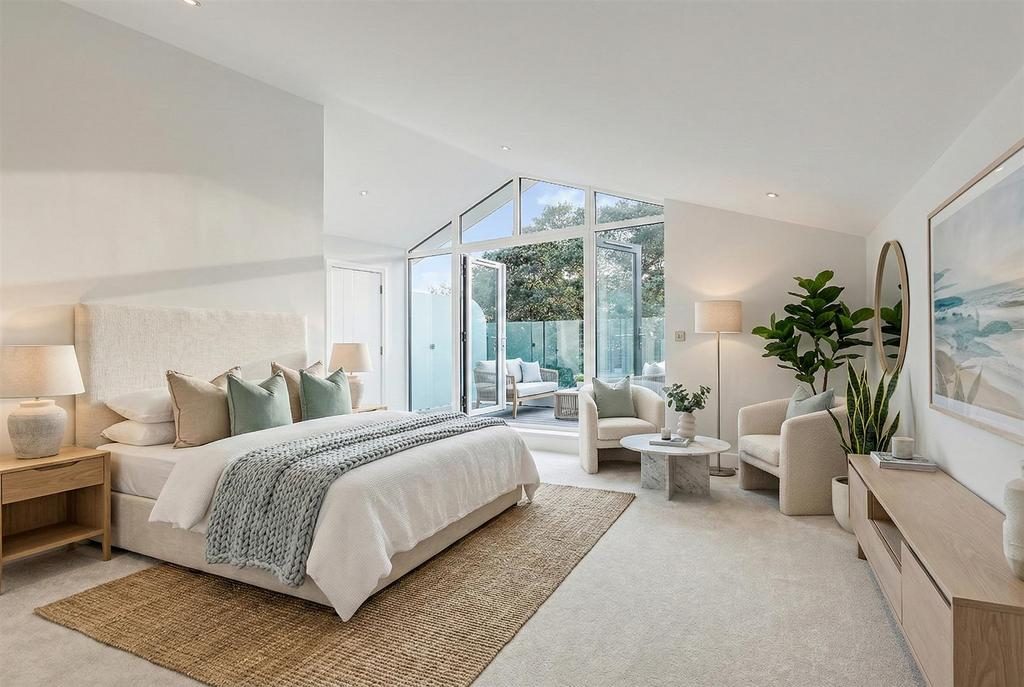 Principal suite with dressing room and en-suite