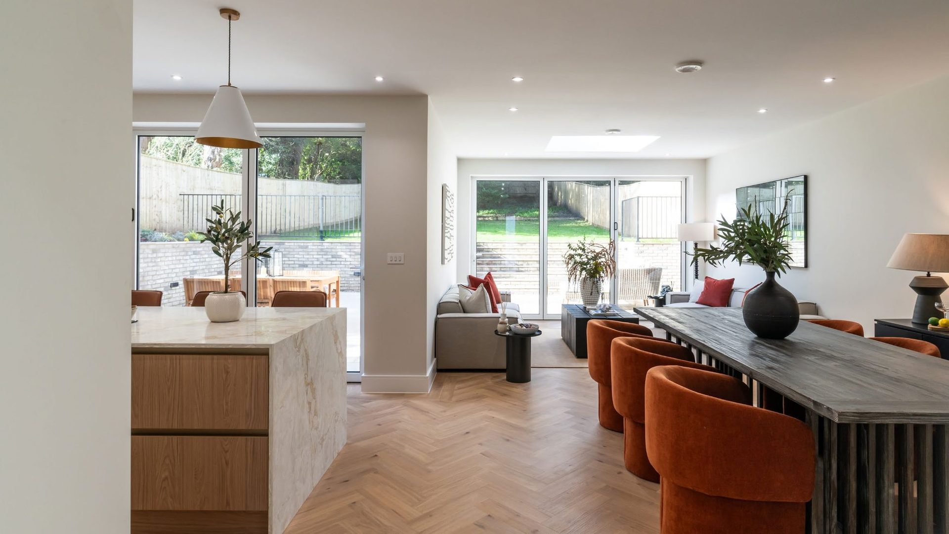 Open-plan kitchen, dining and family room